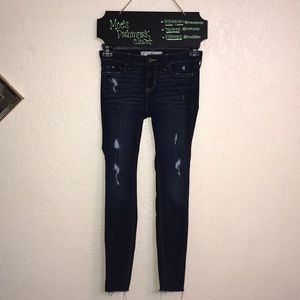 Hollister Worn-Out Style Jeans